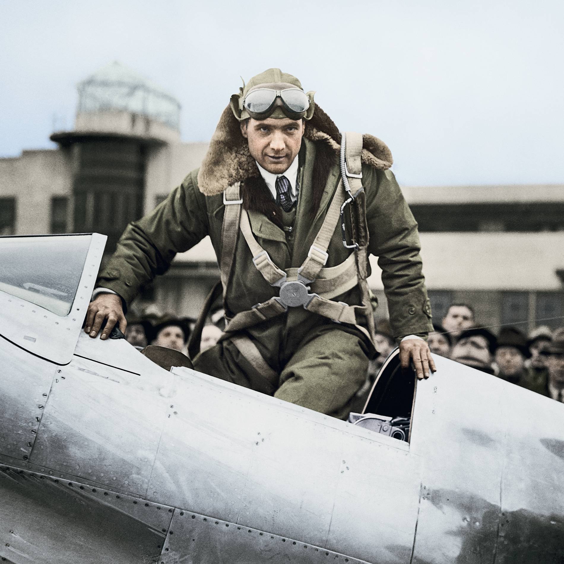 Aviation expert Howard Hughes