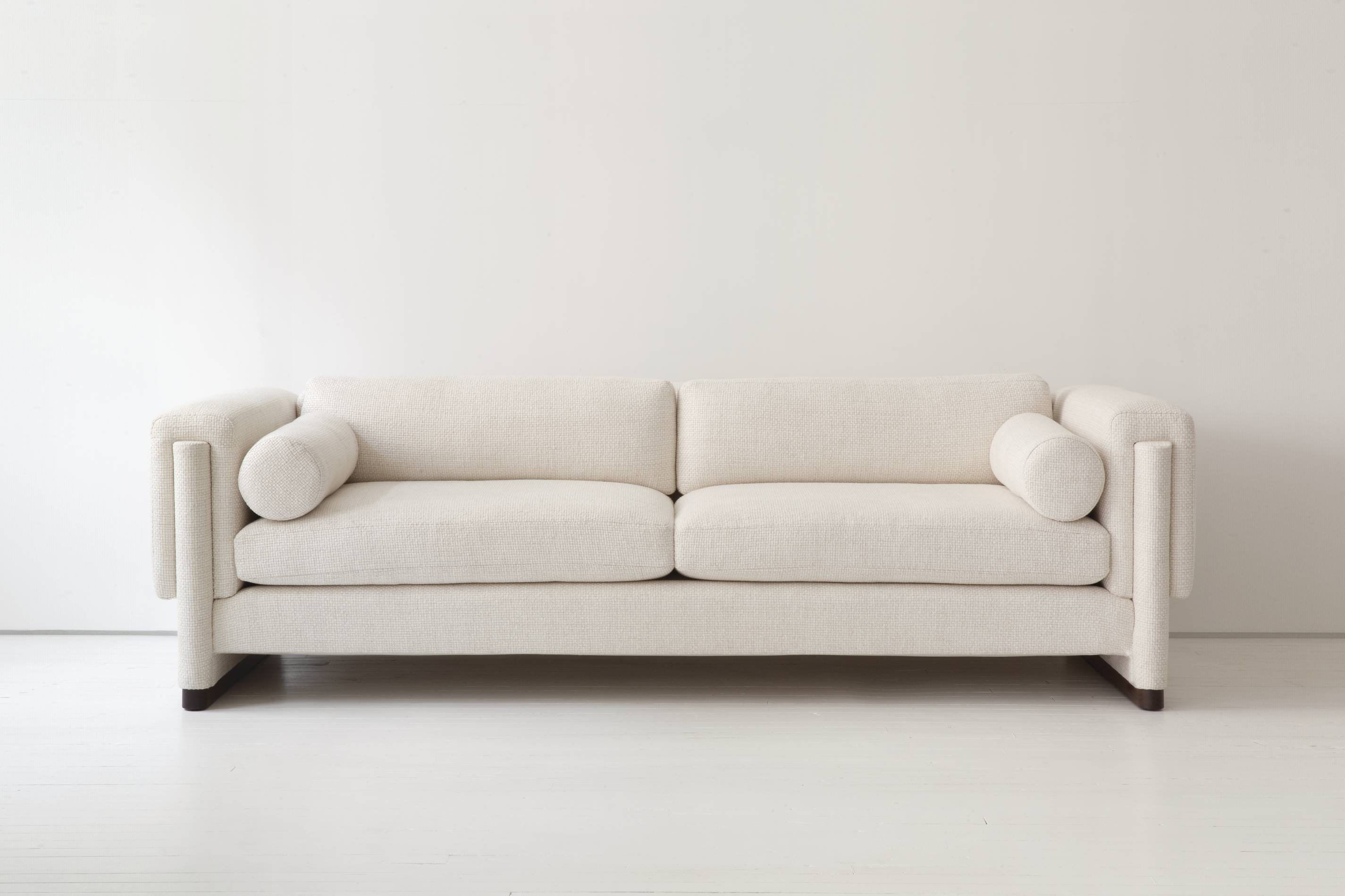 HOWARD couch pick designer 
