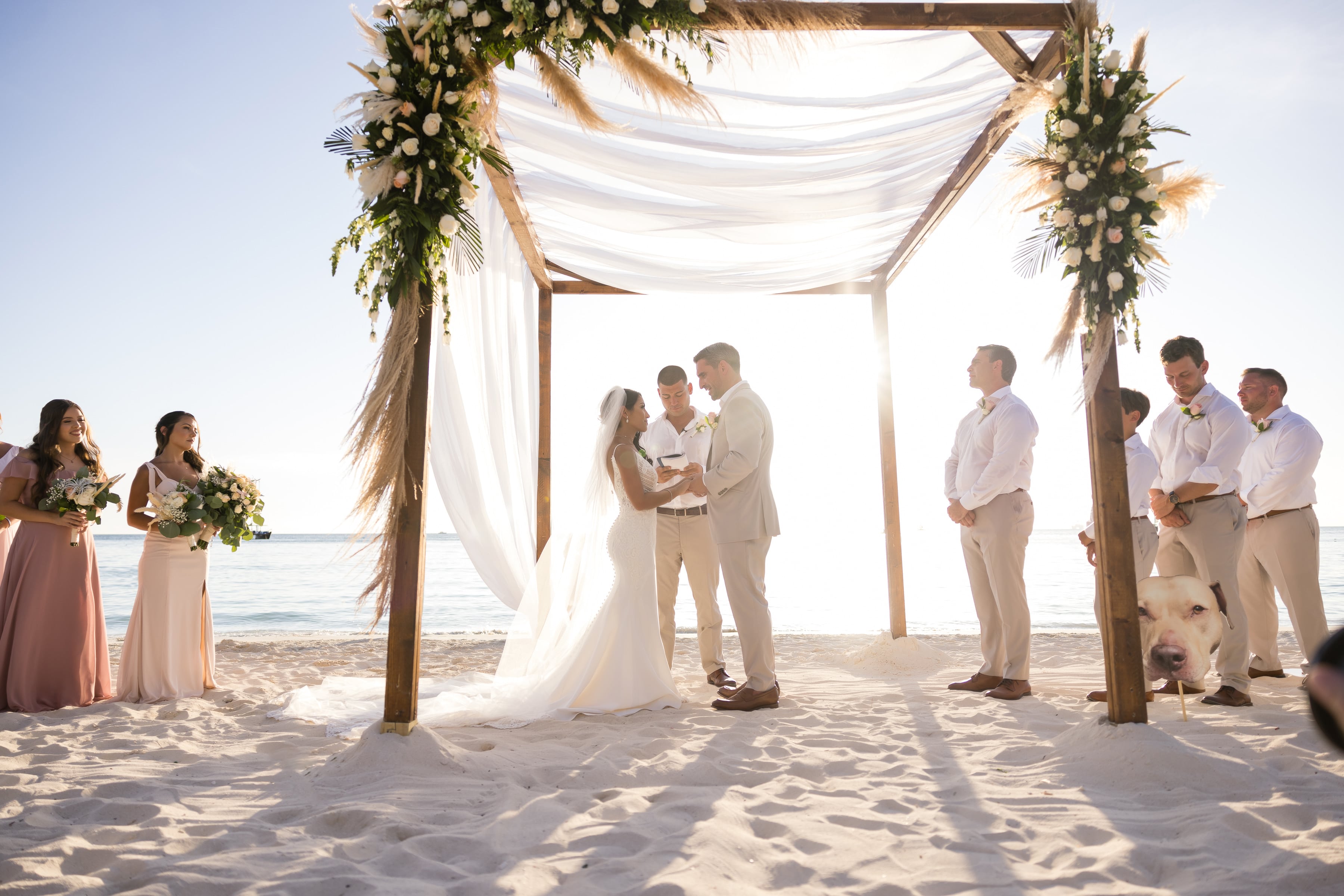 Wedding_on_the_Beach.jpg